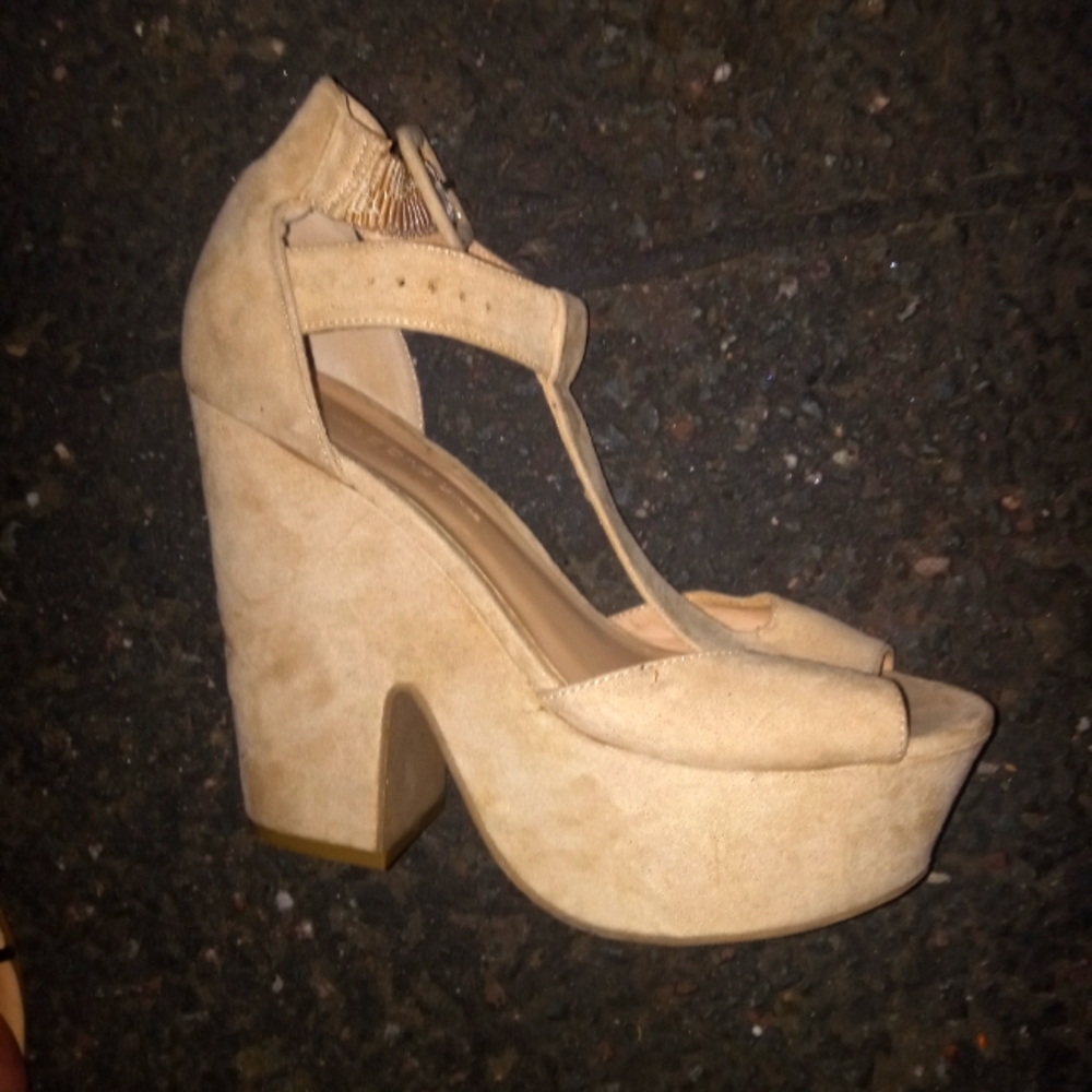 Beige Sandal Heels Size 7